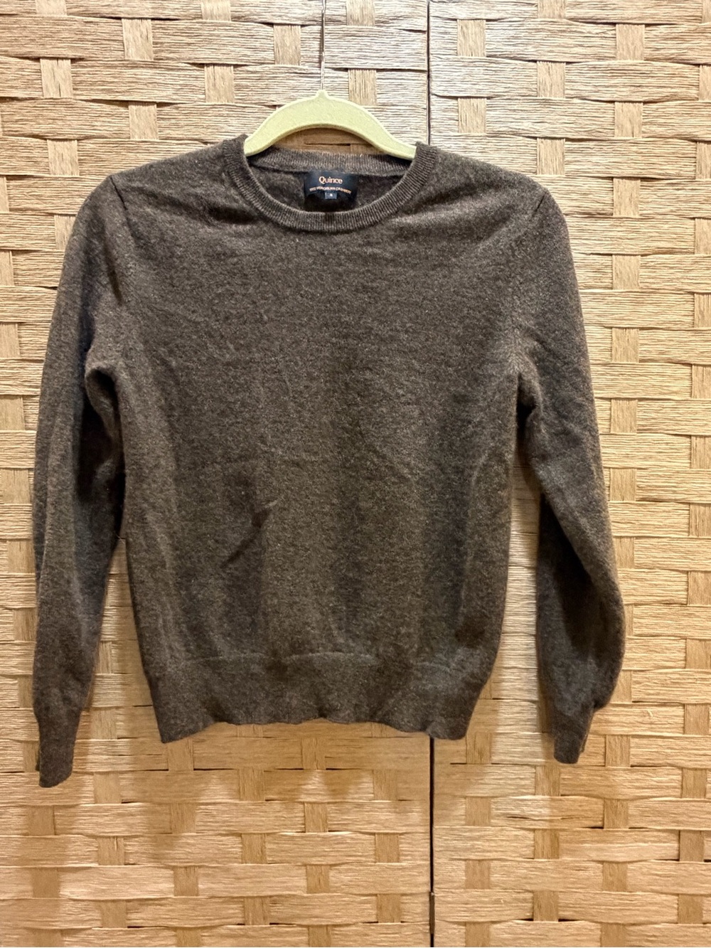 Quince Mongolian Cashmere Classic Crewneck Women’s Sweater in Chocolate Brown S - Picture 3 of 11